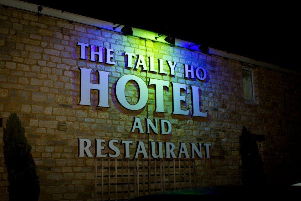 The Tally Ho Hotel - B&B Bicester Exterior photo